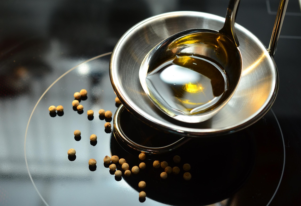 oil, olive oil, kitchen, cook, ingredient, gourmet, enjoy, food, still life, spoon, peppercorns, oil, olive oil, olive oil, olive oil, olive oil, olive oil